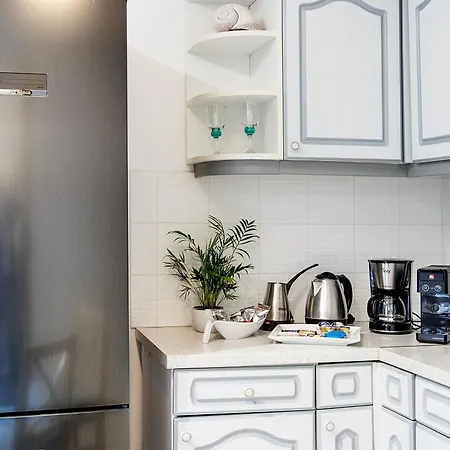 Georgia And In Town 스키아토스 타운