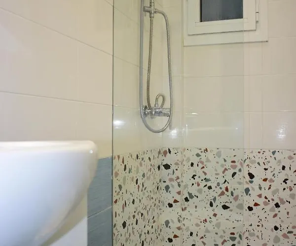 Georgia And In Town * 스키아토스 타운