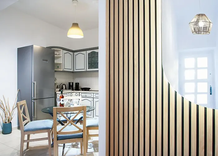 Georgia And In Town 아파트 스키아토스 타운