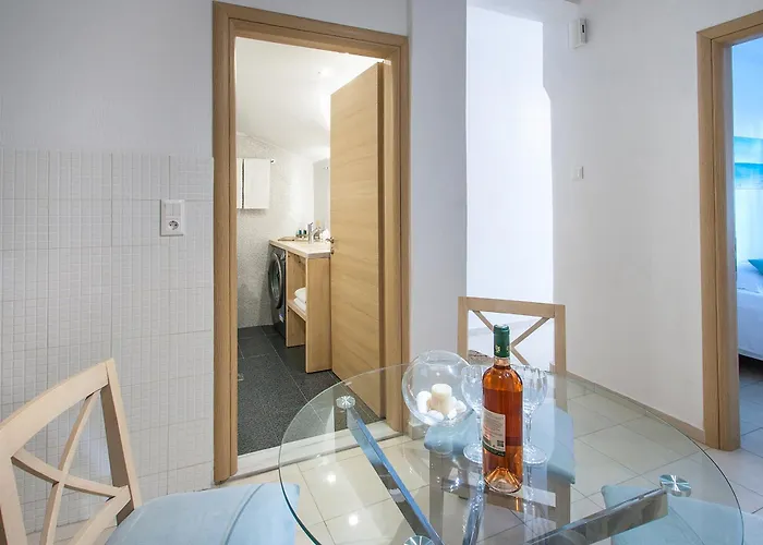 Georgia And In Town * 스키아토스 타운