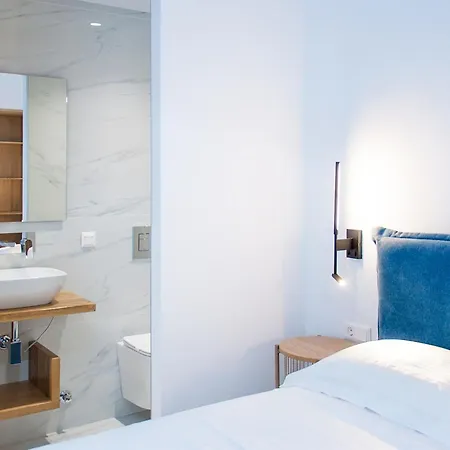 Daire Georgia And In Town İskados