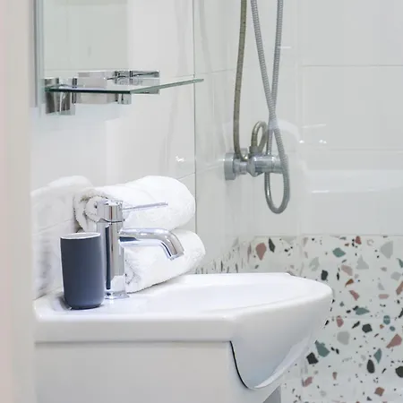 Georgia And In Town Daire *